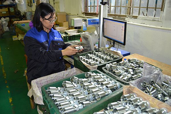 An fitting China manufacturer package check