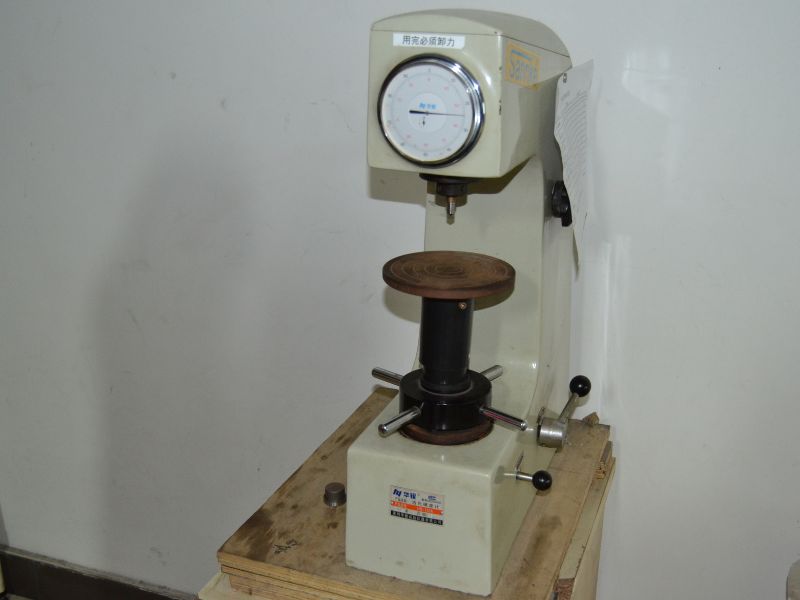 Rockwell hardness tester Topa