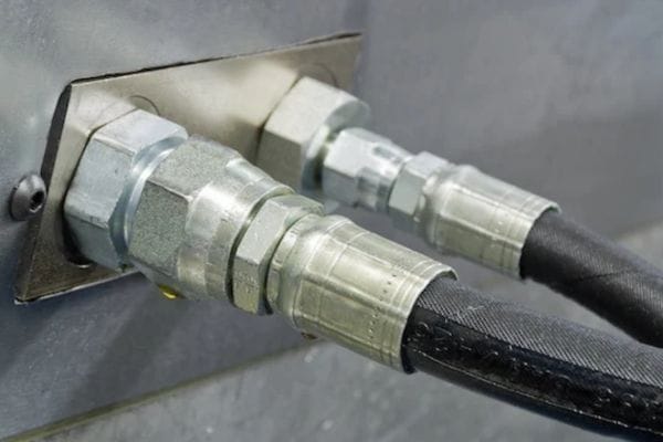 Hydraulic Bulkhead Fittings installation