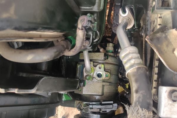 Air Conditioning Hoses broken