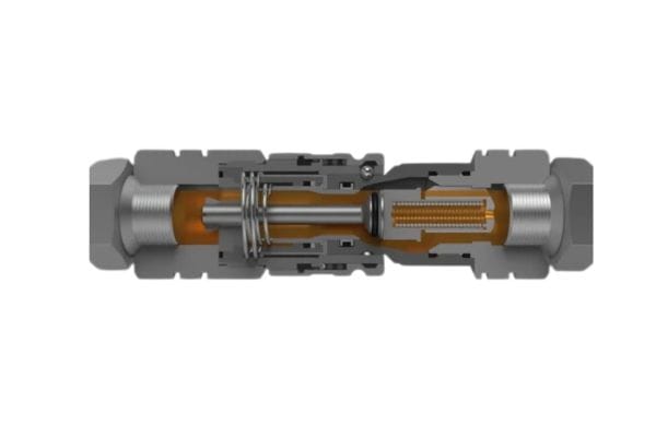 Flat Face Couplers Prevent Hydraulic Fluid Injuries