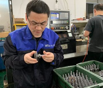 Push lock fitting china factory testing